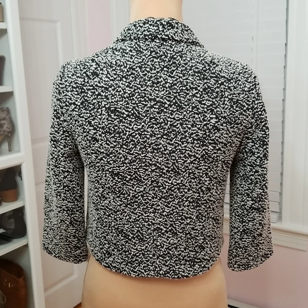 SOLD Ann Taylor Black/whited Textured Cropped blazer, 4 Petite - Picture 6 of 12